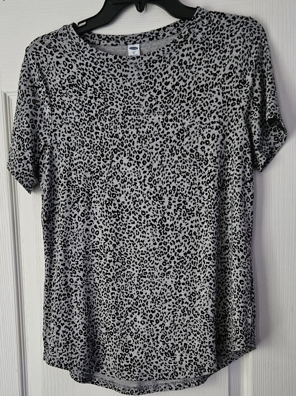 Old Navy Women’s Short Sleeve Leopard Print Top - Gray/Black